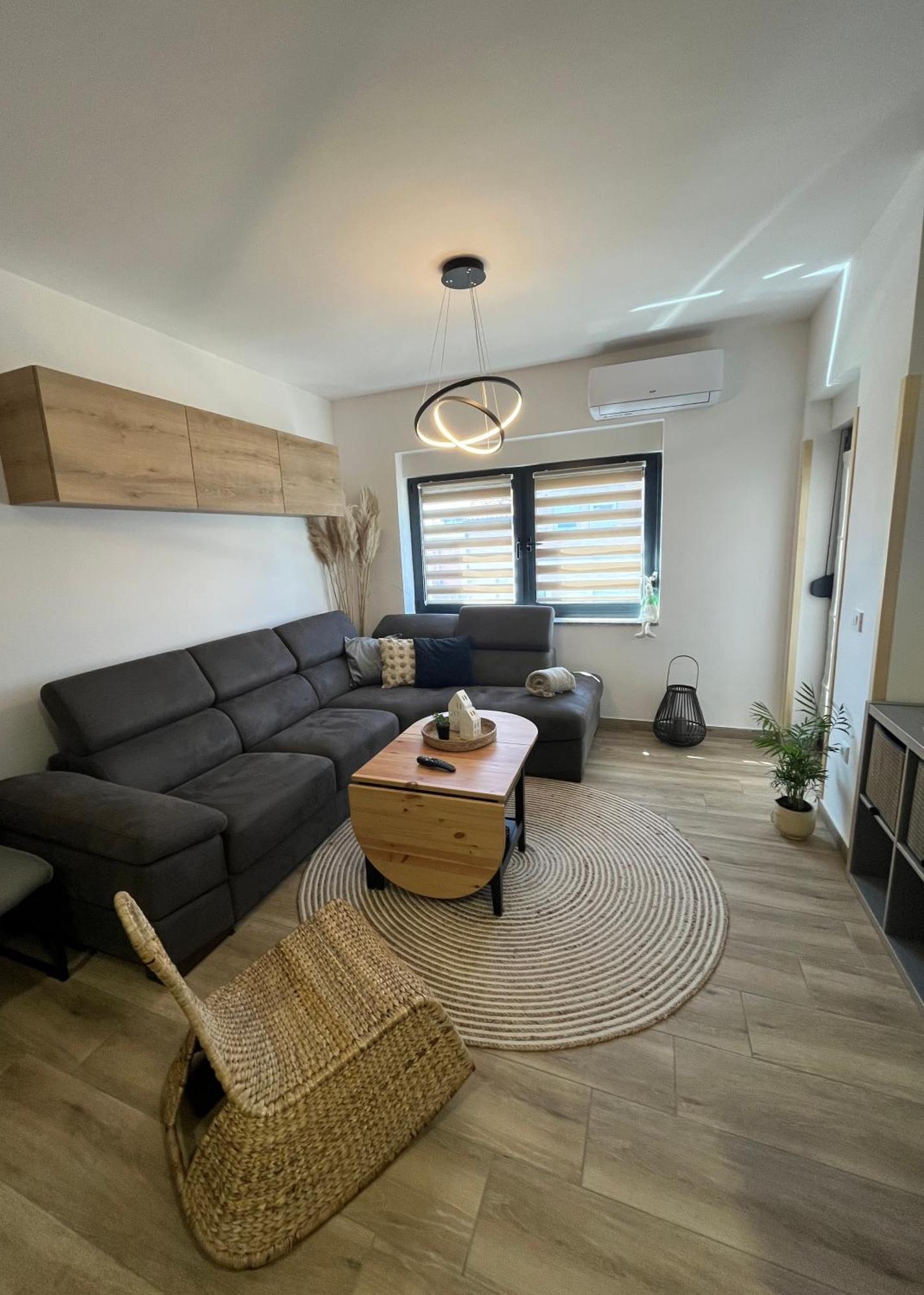 Apartman Sandra Nova Gradiska Εξωτερικό φωτογραφία
