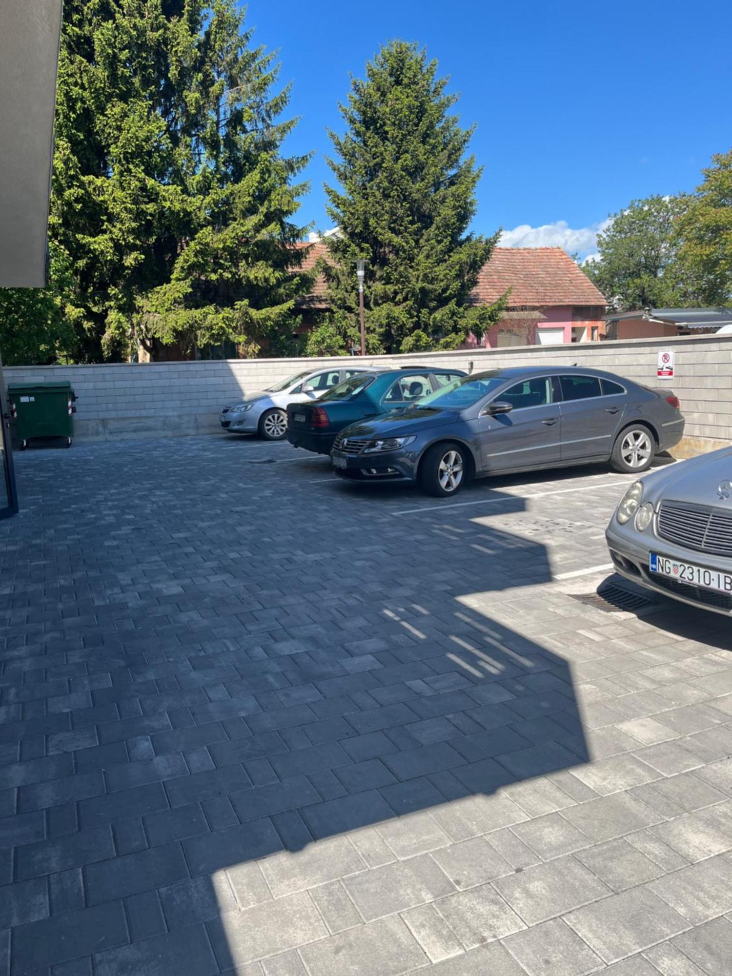 Apartman Sandra Nova Gradiska Εξωτερικό φωτογραφία